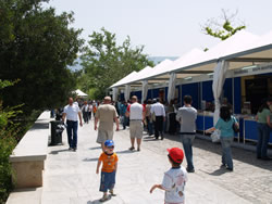 heading towards thession