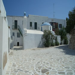 chaple on main street to kastro