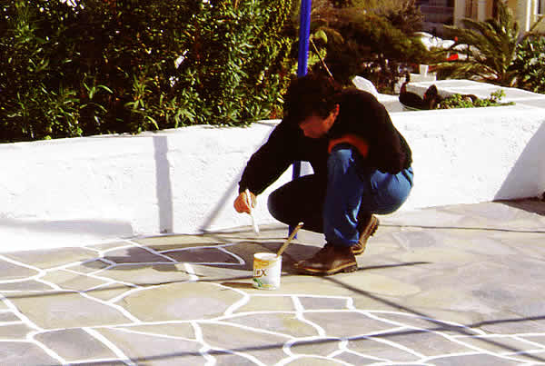 Greeks do this everywhere on the islands - do not attempt this at home