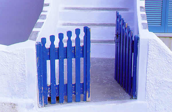 a pretty blue gate