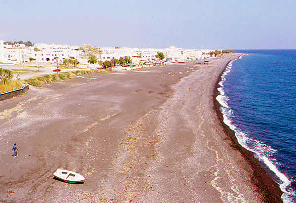 Perissa beach off season