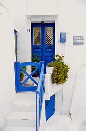 a clean looking blue gate