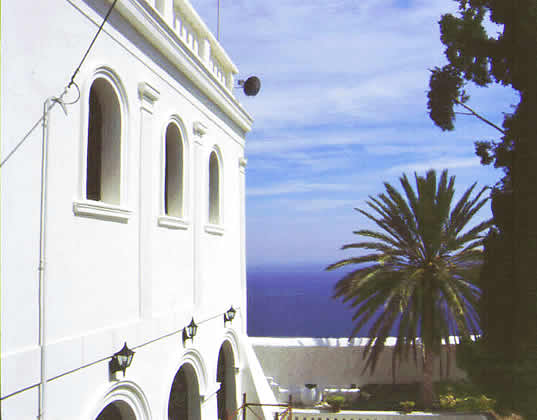 neo-classic building