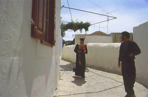 priest 