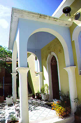 portico